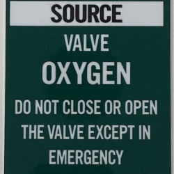 Oxygen Valve Tag for Outdoor Installations